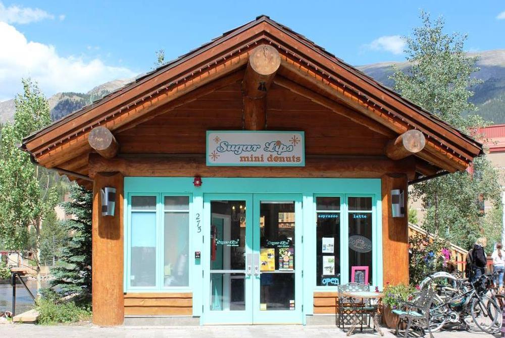 Treat Yourself to Sweet Bites at Sugar Lips Mini Donuts