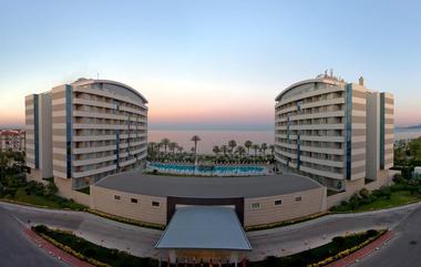 Porto Bello Hotel Resort & Spa