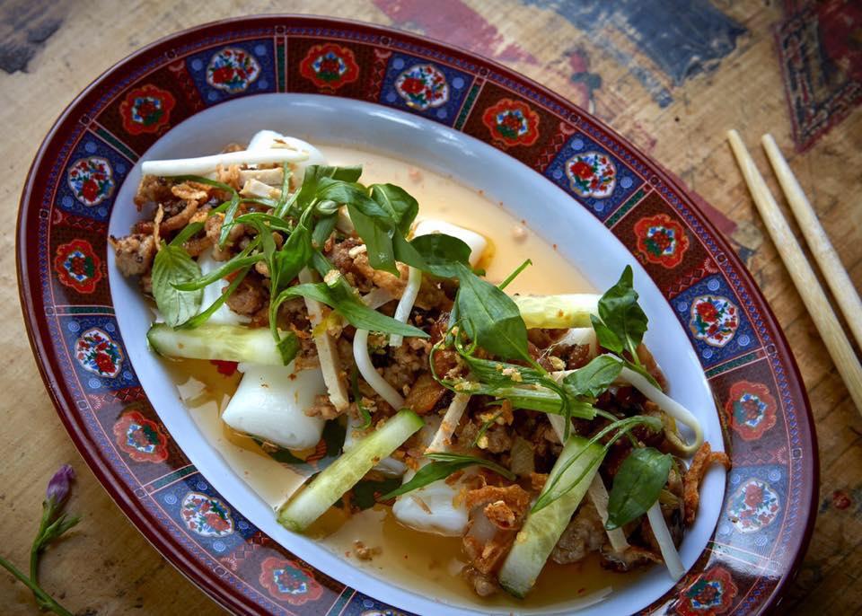 If You Love Bold Vietnamese-Cajun Fusion, Dine at Phuc Yea
