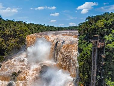 Saltos del Monday