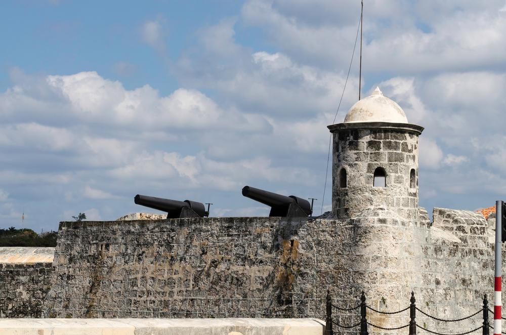 Face the Sea at Castillo San Salvador de la Punta