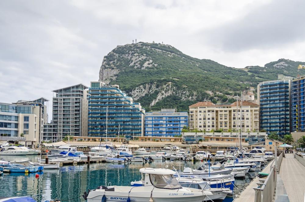 Dine, Shop, and Sail Through the Chic Waterfront Vibes of Ocean Village