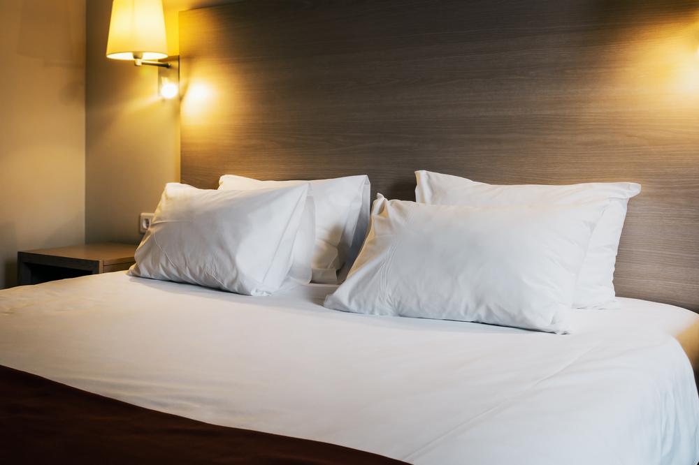 Enjoy Lakeside Views and Modern Amenities at Grant Village Lodging