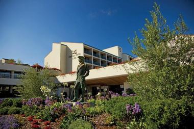 Portola Hotel & Spa at Monterey Bay