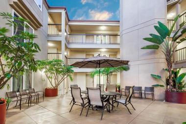 Days Inn by Wyndham Carlsbad