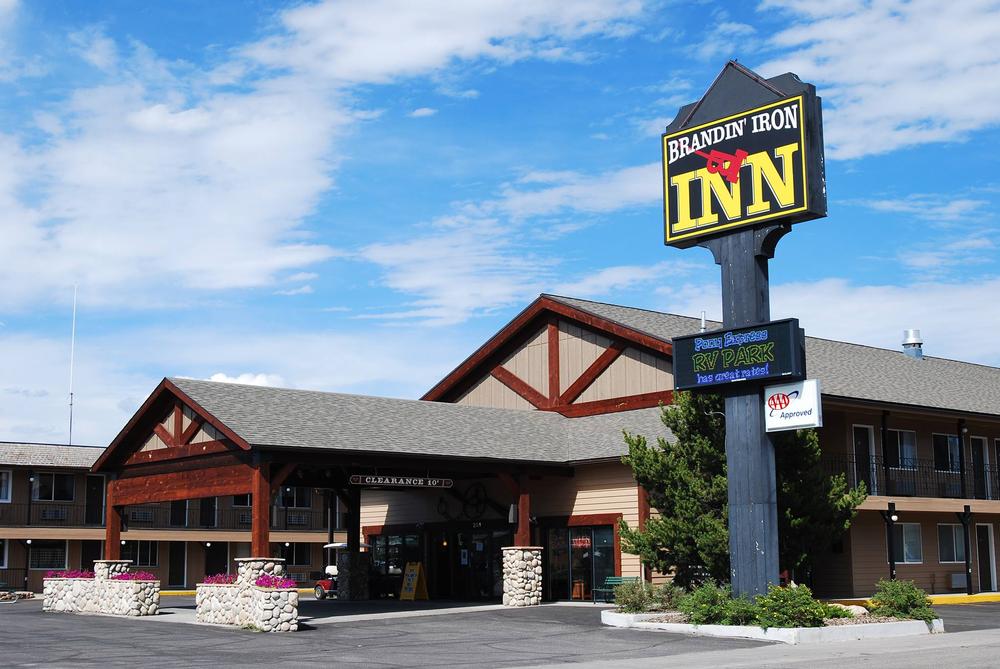 If You Want Budget-Friendly Convenience, Choose the Brandin' Iron Inn