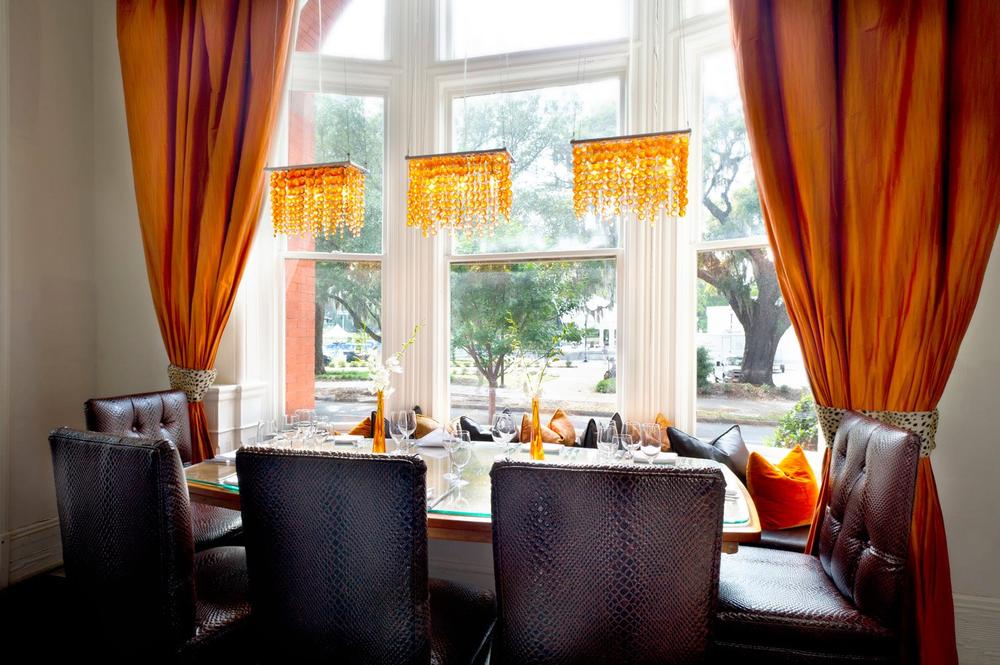 Feast with Flair at 700 Drayton Restaurant