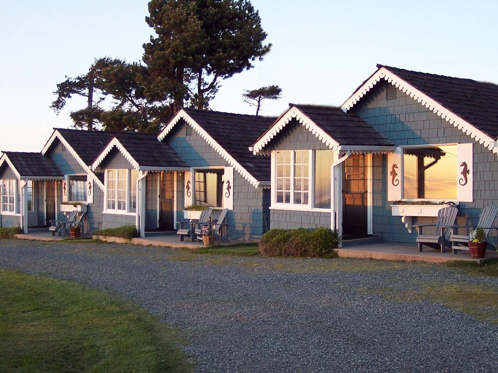 Savor Peaceful Retreats and Sunset Strolls at Juan de Fuca Cottages
