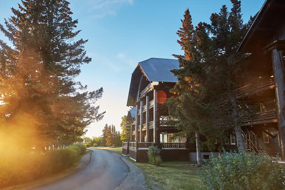 Step into Classic Park Luxury: Pick Glacier Park Lodge
