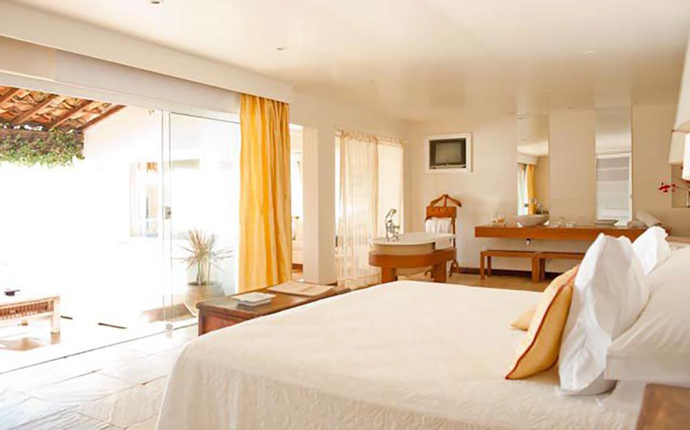 If You’re Seeking Romantic Vibes and Ocean Views, Unwind at Casas Brancas Boutique Hotel & Spa