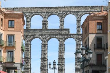 Getting to Segovia from Madrid by Bus