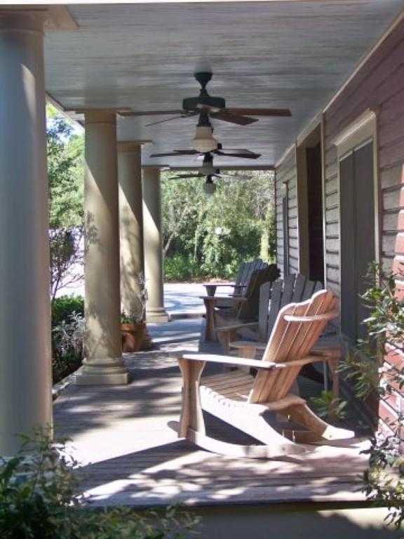 Stay in colorful rooms and savor breakfast on a quiet spring getaway.