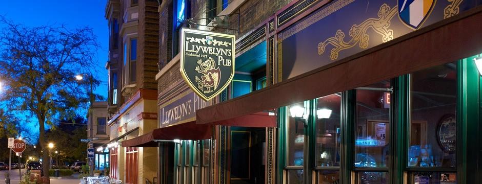 Gather for Classic Pub Fare and Community Vibes at Llywelyn’s Pub