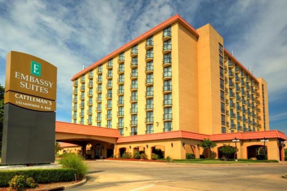 Spread Out in Comfort at Embassy Suites by Hilton