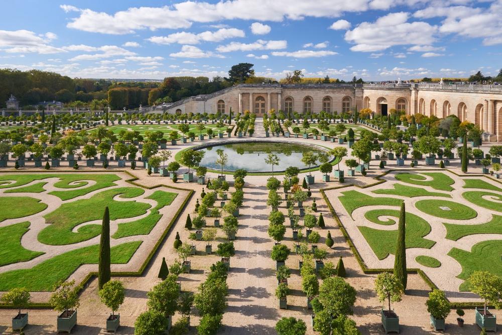 Stroll the Timeless Elegance of the Gardens of Versailles
