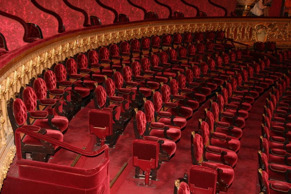 Feel the Drama Rise at the Royal Opera of Versailles