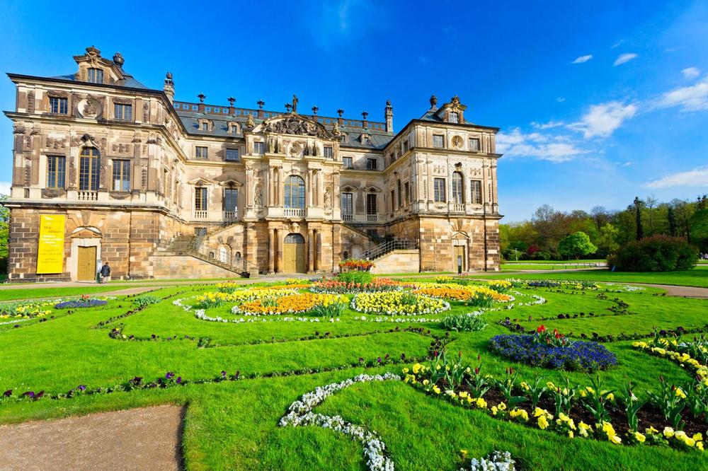 Stroll Through Landscaped Elegance in The Grand Garden of Dresden