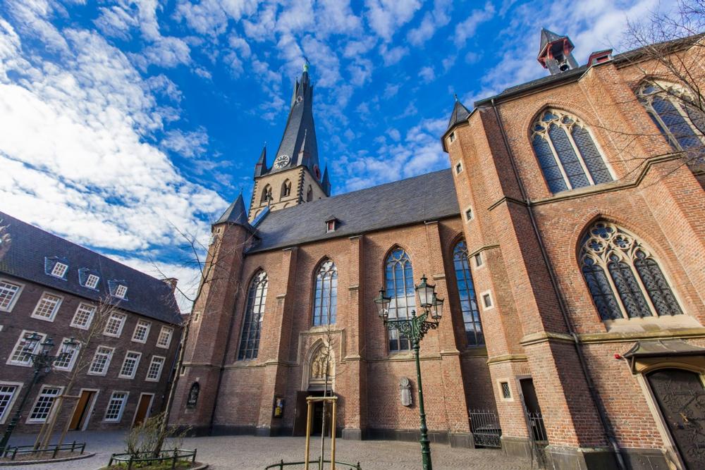 St. Lambertus Church | What to See in Dusseldorf, Germany