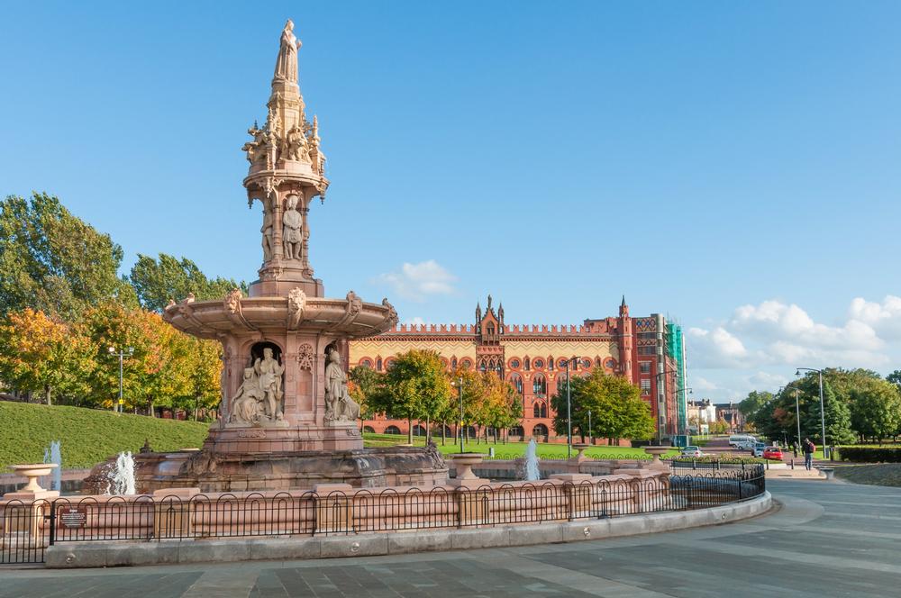 Roam Gardens and History at Glasgow Green and the People’s Palace