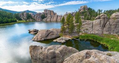 South Dakota State & National Parks