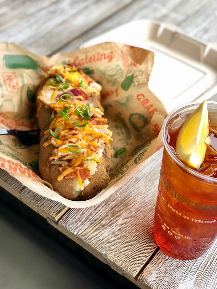 Comfort eats and Southern hospitality—perfect between museums and music strolls