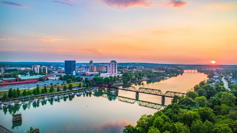 Walk along the scenic Riverwalk and explore the historic charm of Georgia’s second-oldest city.