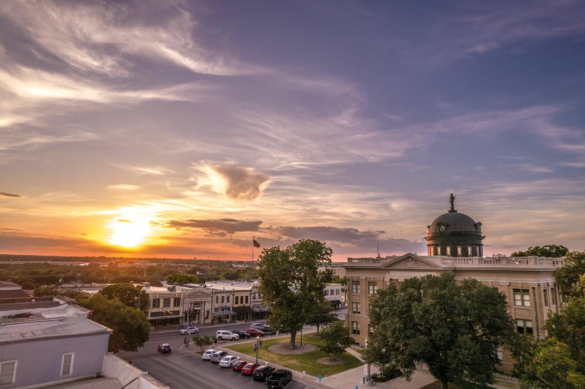 Admire Victorian architecture and stroll the square on a quiet retirement day.