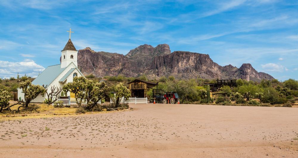 Apache Junction: Dust Trails and Gold Hints