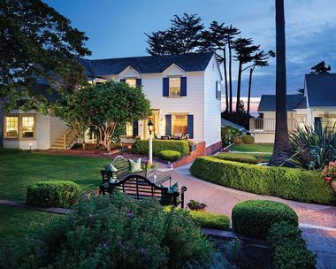 Colonial Terrace Inn