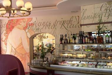 Cafe Anna Blume