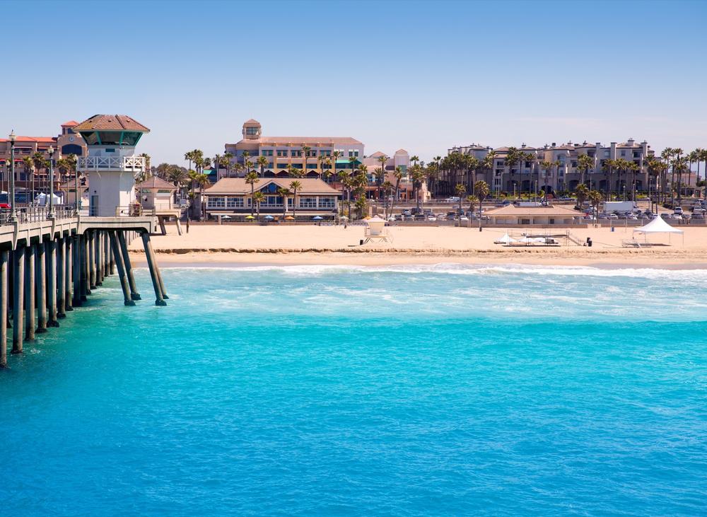 Huntington City Beach - 1-hour drive from Disneyland