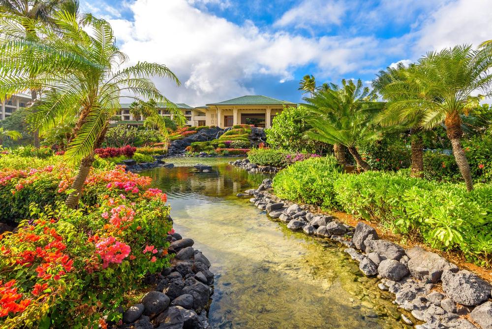 Indulge in Oceanfront Luxury at Grand Hyatt Kauai Resort and Spa