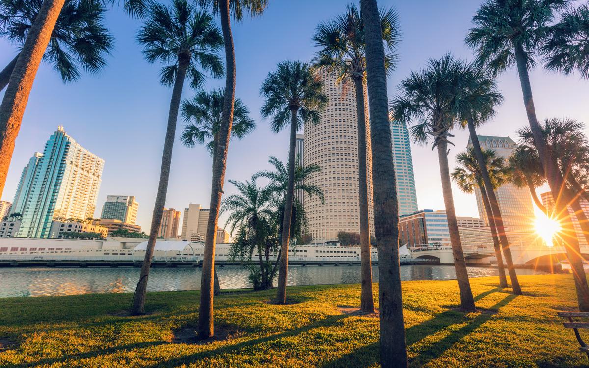 Tampa, Florida: Riverwalk Rhythm and Gulf Light