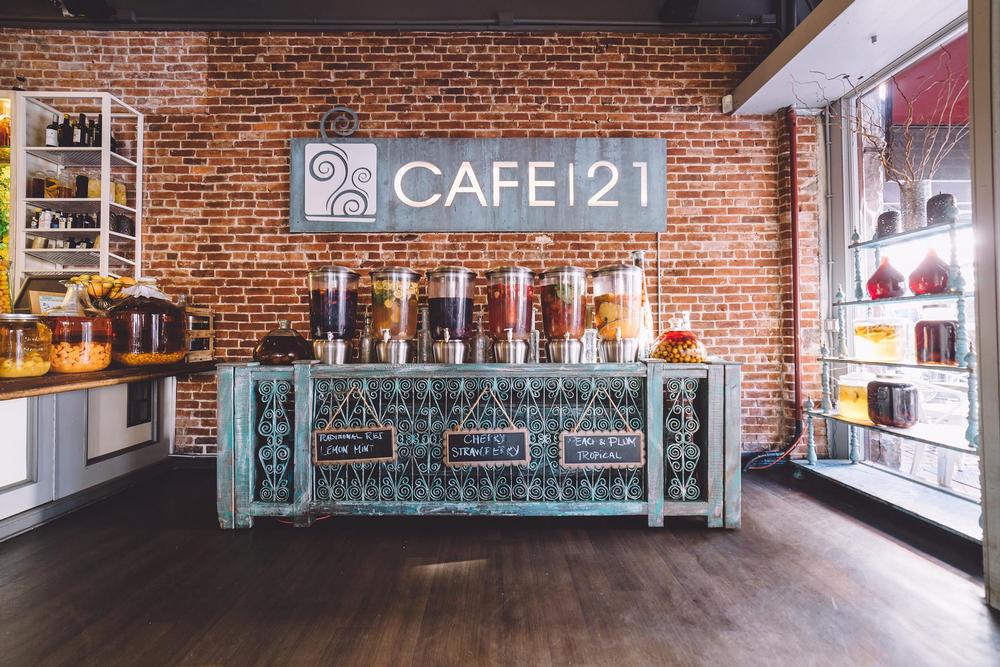 Eat Fresh at Cafe 21