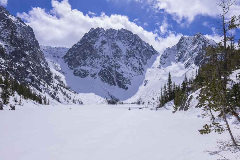Tackle the Dramatic Ridges of Dragontail Peak
