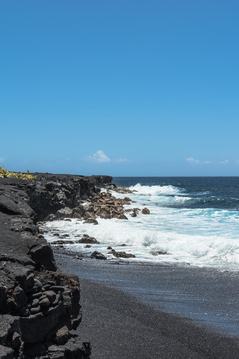Kaimu Beach - 45 minutes by car from Hilo