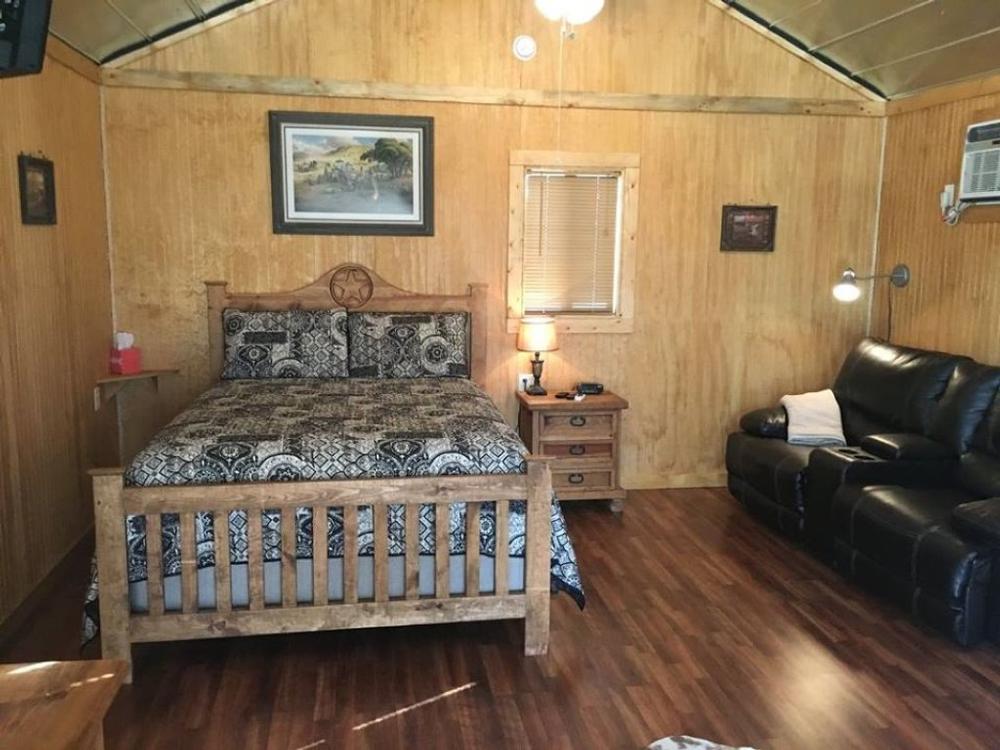 Elevated seclusion, wildlife sightings, and sunrise coffee from your private porch.