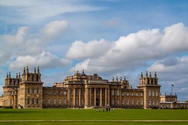 Blenheim Palace (1 hour and 40 minutes)