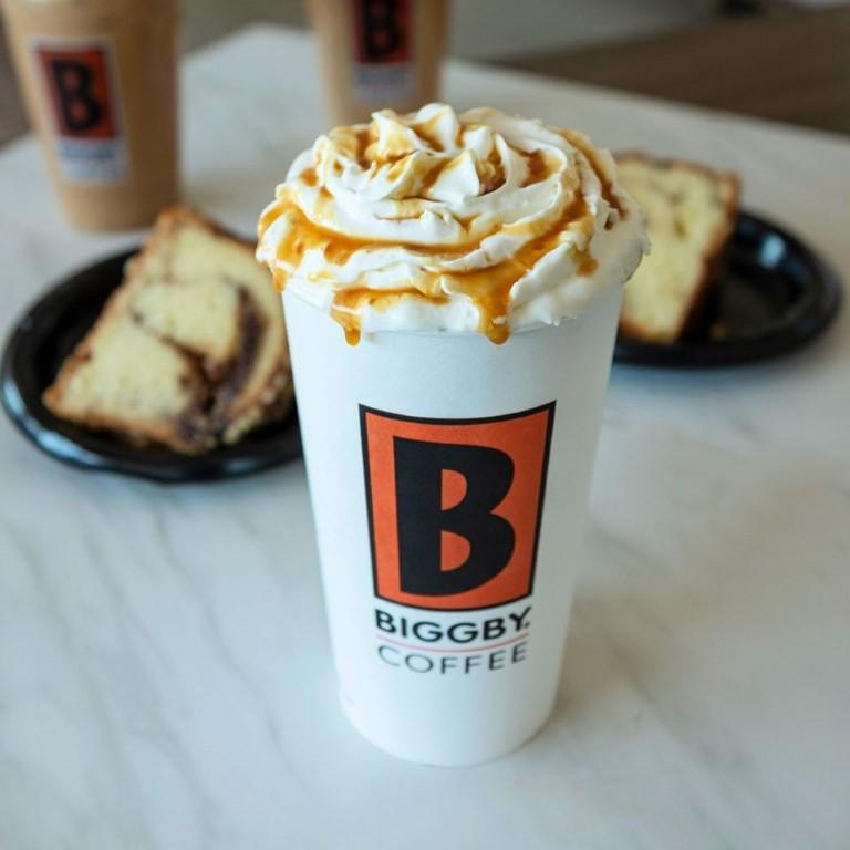 Grab a quick latte or relax with the kids in this cheerful café.