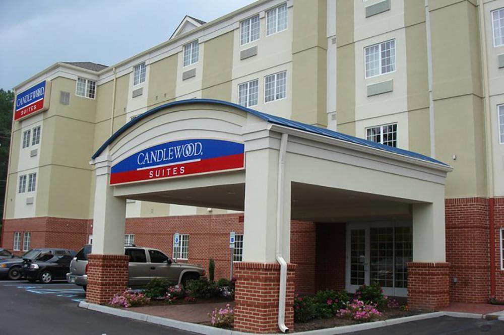 Candlewood Suites Virginia Beach Norfolk | Dog-Friendly Hotels in Virginia Beach