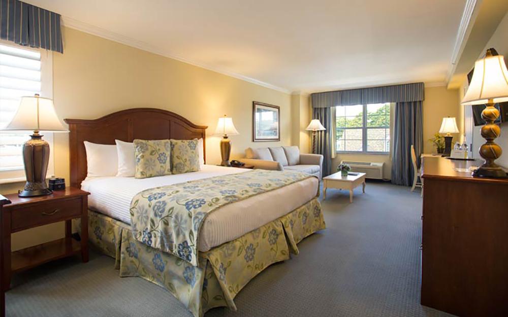Enjoy the Heart of Rehoboth at Hotel Rehoboth