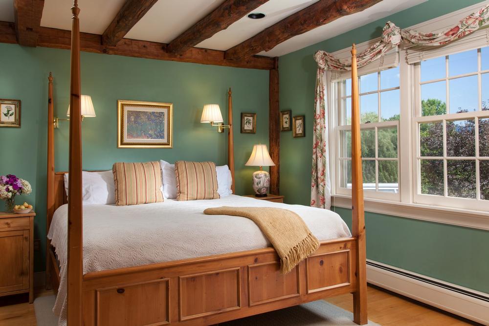 Walk through gardens and savor homemade breakfasts on a peaceful fall retreat.