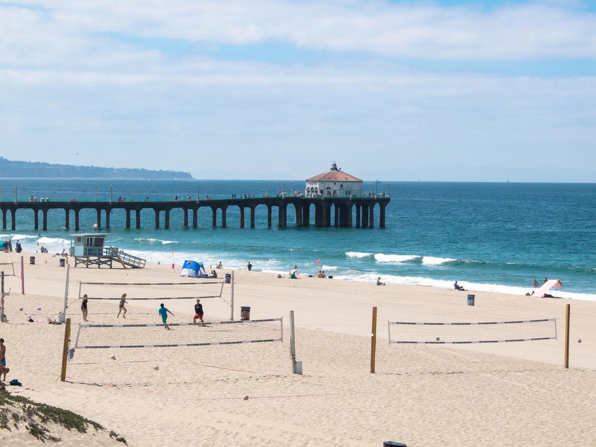 Manhattan Beach Volleyball