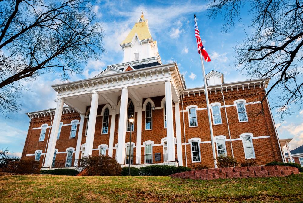 Dahlonega - 1 hour and 15 minutes from Atlanta