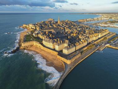 Day Trip to St Malo from Paris by Train