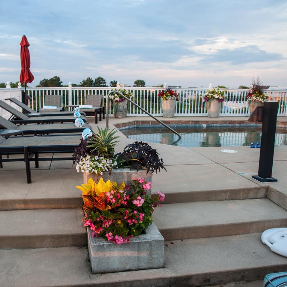 Find Boutique Bliss: Relax in Adults-Only Style at Hotel Blue