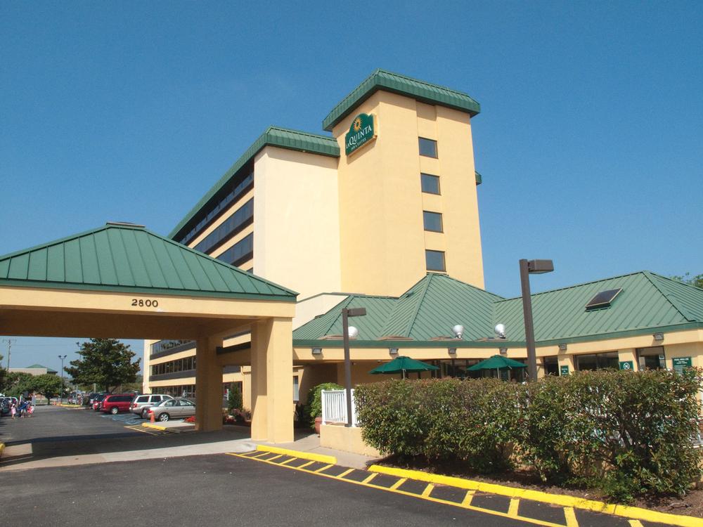Keep It Simple and Sunny at La Quinta Inn & Suites Virginia Beach
