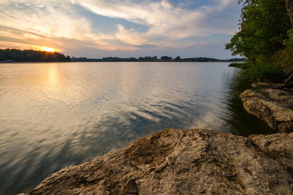 Lake Jacomo - Just a 30-minute drive 