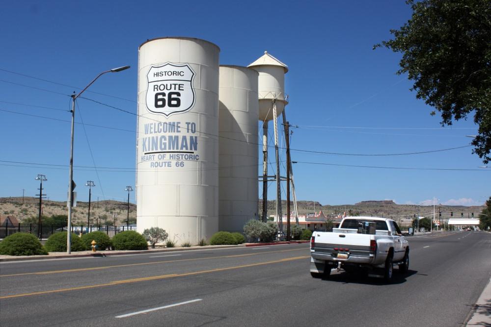 Cruise Through Americana on the Historic Route 66 All-American Road