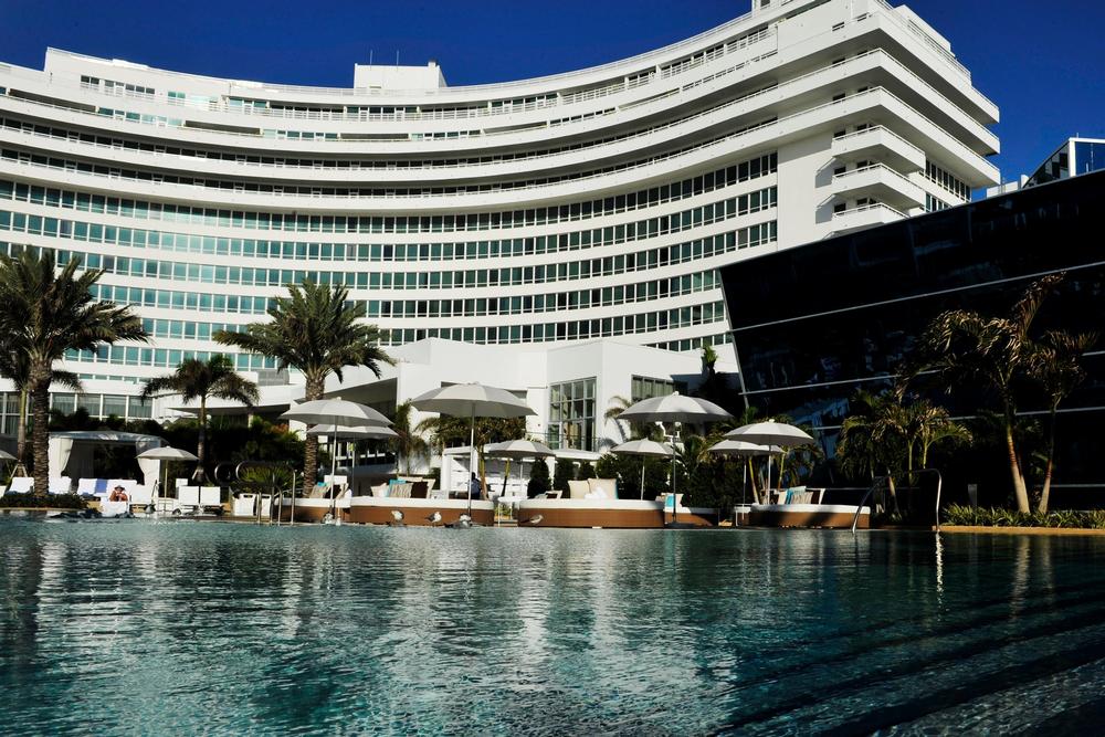 Live the Iconic Miami Lifestyle at Fontainebleau Miami Beach
